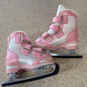 Jackson Ultima Softec Tri-Grip Girl’s Ice Skates